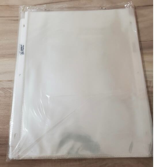 Avery Standard Weight Sheet Protectors Clear - 31 Sheets - Picture 2 of 4